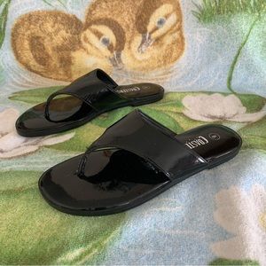 Women’s 8 COASTERS Black Glossy Slip On Thongs Flat Sandals Vintage EXCELLENT